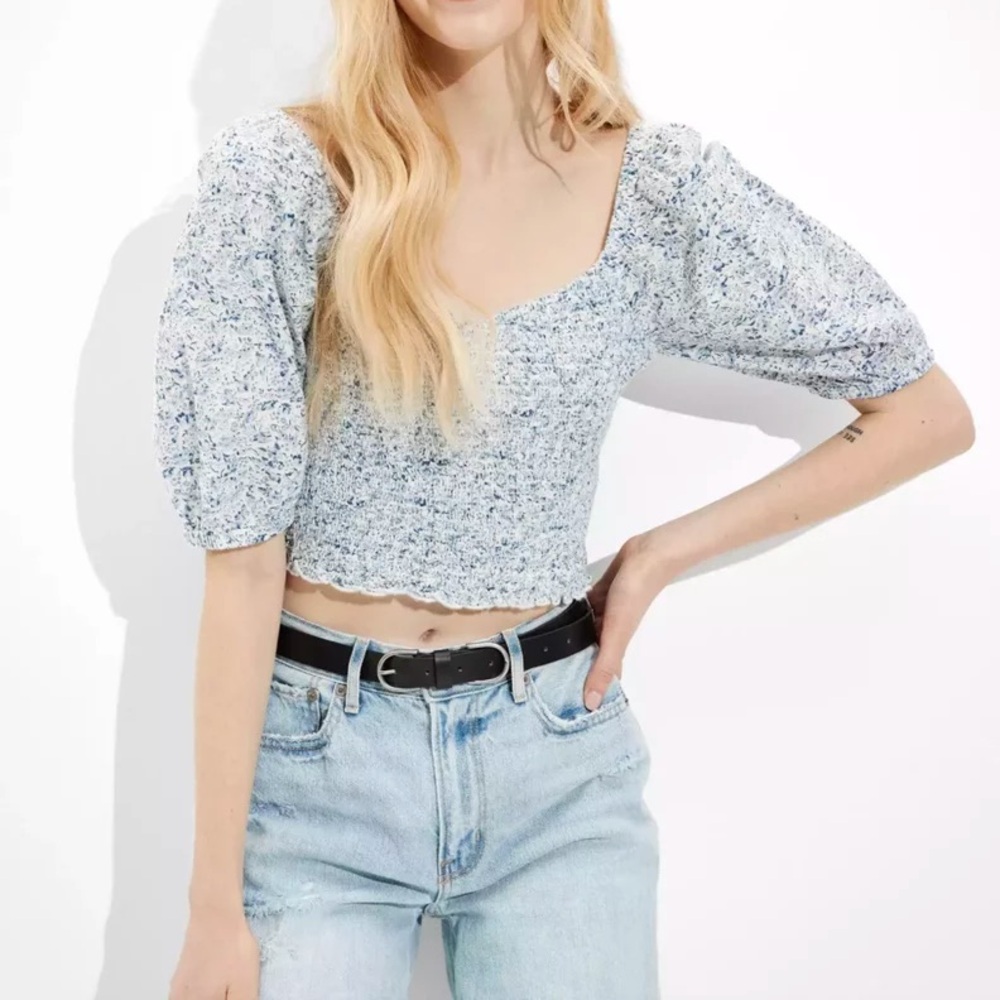 American Eagle Blue Floral Crop Top